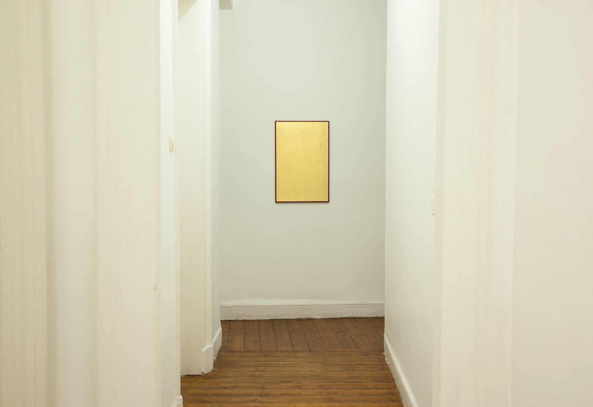 Christodoulos Panayiotou, Untitled, painting and gold on wood, 50 x 75 cm, 2012. Installation view, Tenuto, Rodeo, Istanbul, 2012 – 2013