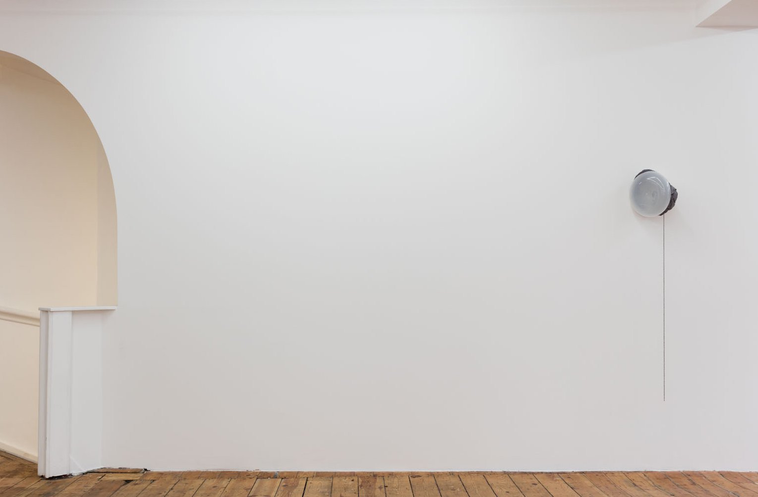 David Douard, WE (purple and gold pain), blown glass, aluminum, copper, plaster, dish towel, chain, 42 x 27 x 24 cm, 2015
